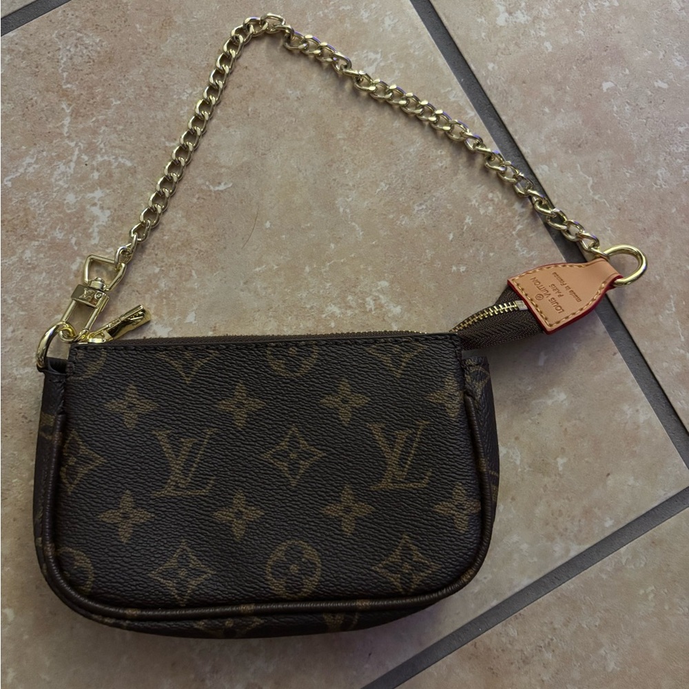 Elegant Designer Mini Bag with Gold Chain